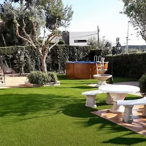 family-house-la-mora-beach-tarragona.top-hotels-tarragona.com/